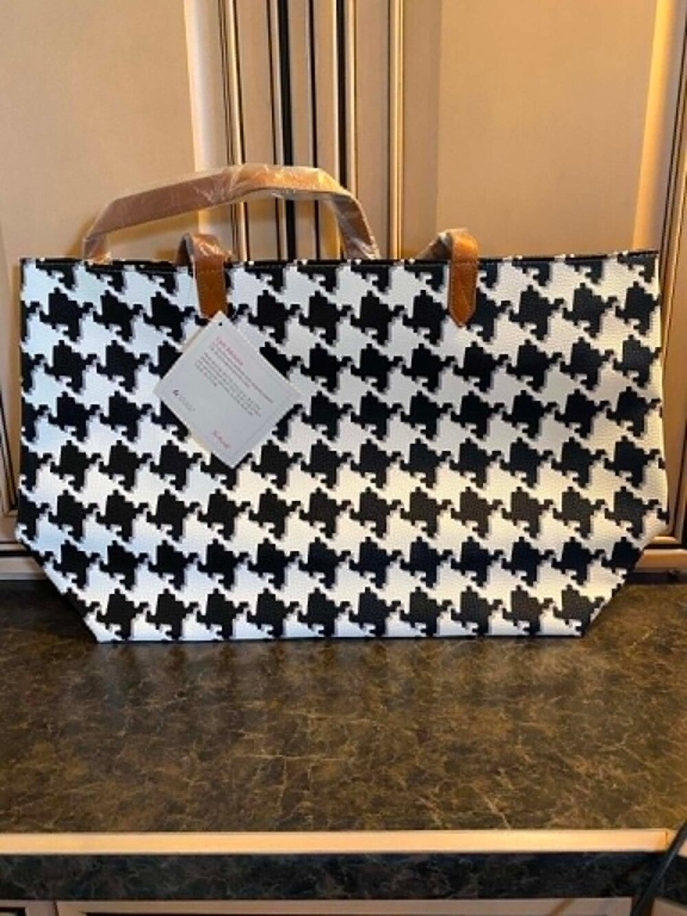 Thirty-one City Scene Bag in Houndstooth - Picture 4 of 4